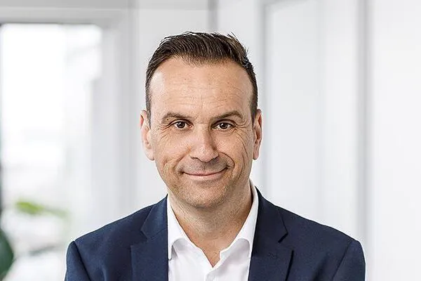 Portraitfoto Sascha Collin Geschäftsführer Netplans Ettlingen